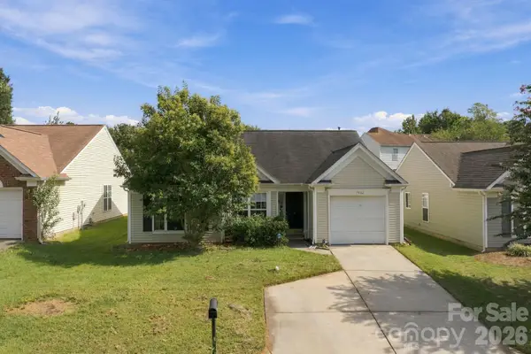 7422 Stone Mountain Court, Charlotte, NC 28262