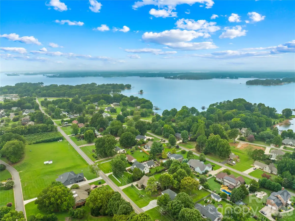 149 Lakeshore Drive, Mooresville, NC 28117 - #1