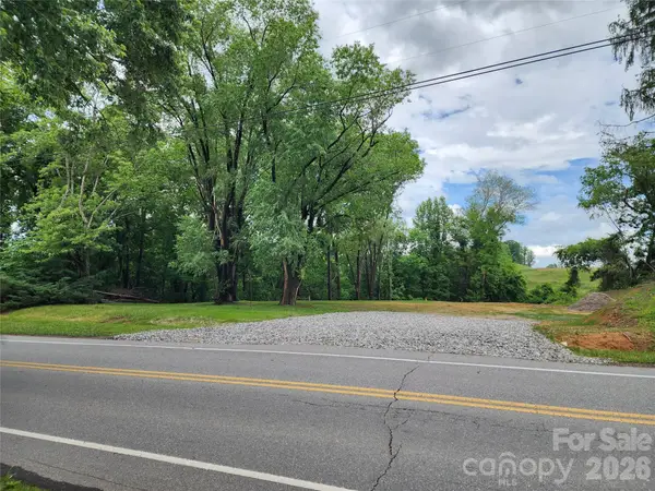 68 S Bear Creek Road, Asheville, NC 28806