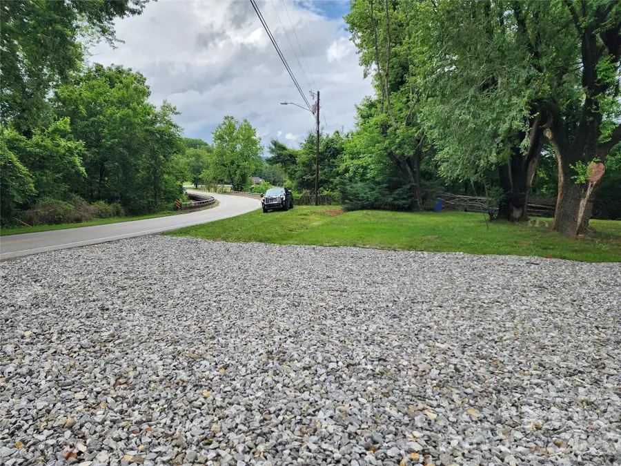 68 S Bear Creek Road, Asheville, NC 28806 - #3