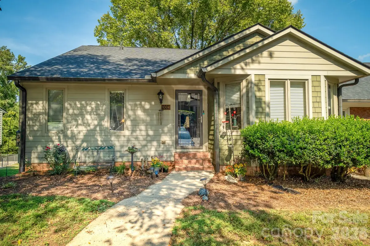 1004 Kenilworth Court Nw, Concord, NC 28027 - #1