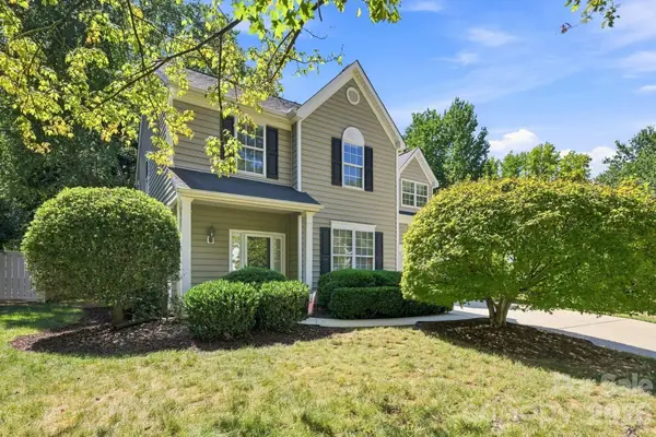 10018 Glencrest Drive, Huntersville, NC 28078
