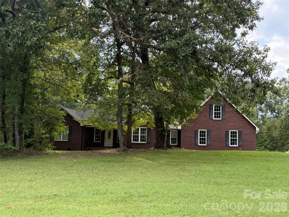 2150 Fox Creek Trail, Lincolnton, NC 28092 - #1