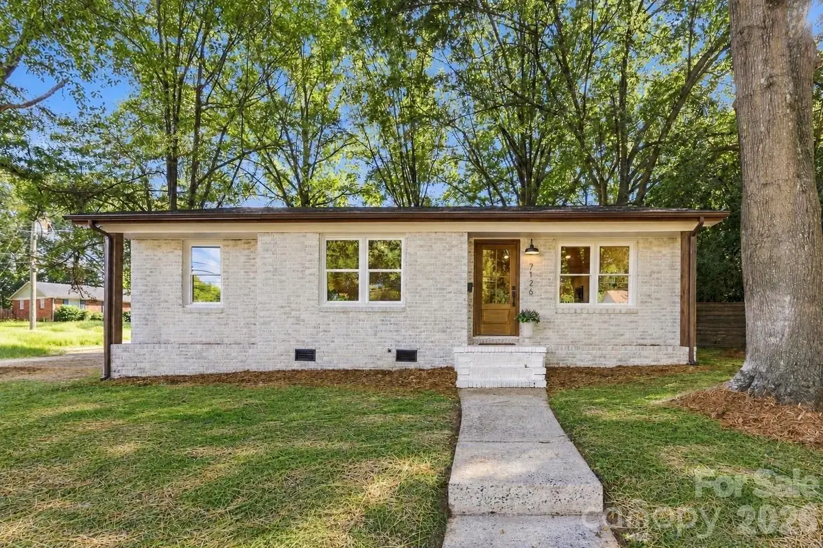 7126 Woodstream Drive, Charlotte, NC 28210 - #1