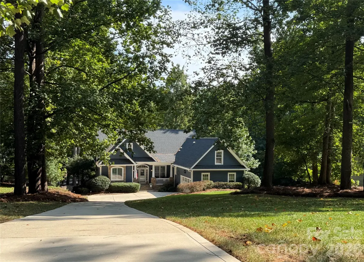 9040 Fair Oak Drive, Sherrills Ford, NC 28673 - #1