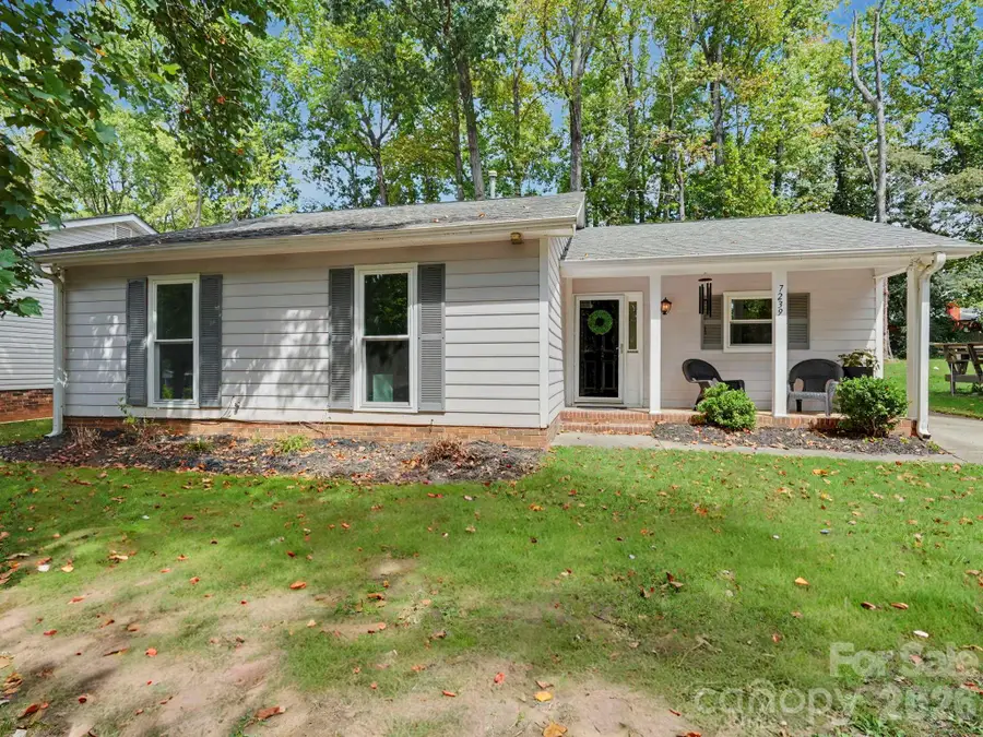 7239 Lockmont Drive, Charlotte, NC 28212 - #2