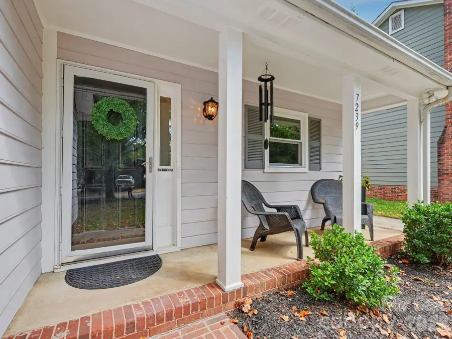 7239 Lockmont Drive, Charlotte, NC 28212 - #3