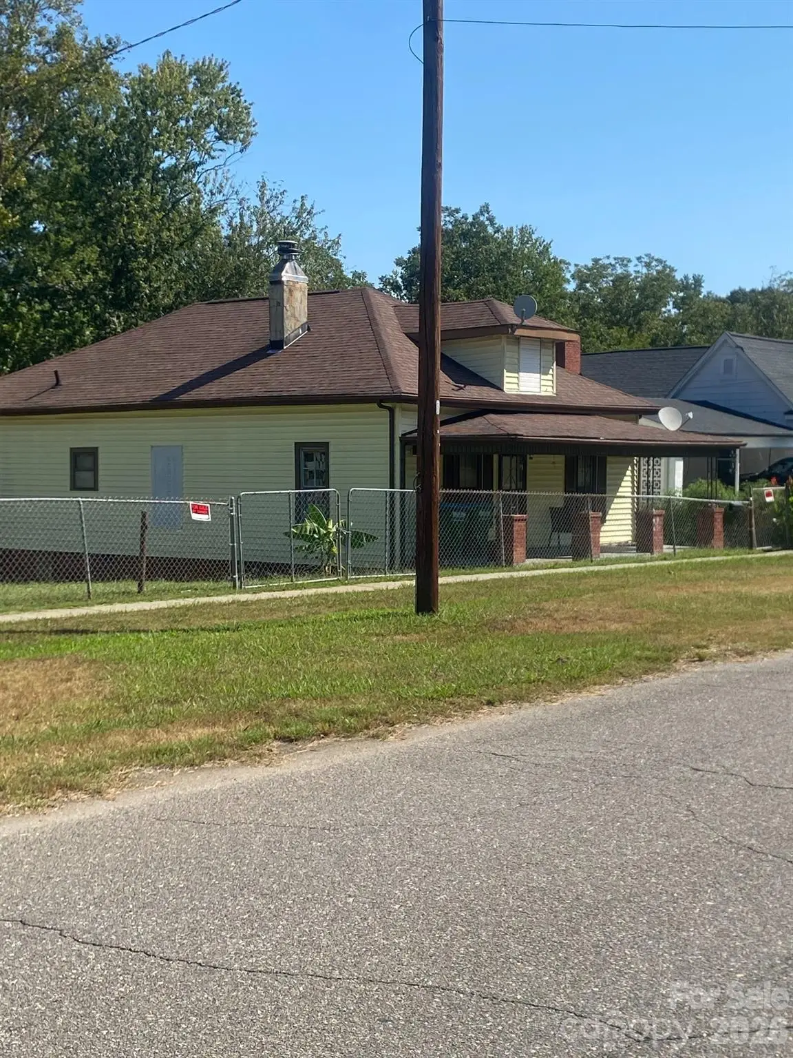 211 E Washington Avenue, Bessemer City, NC 28016 - #1
