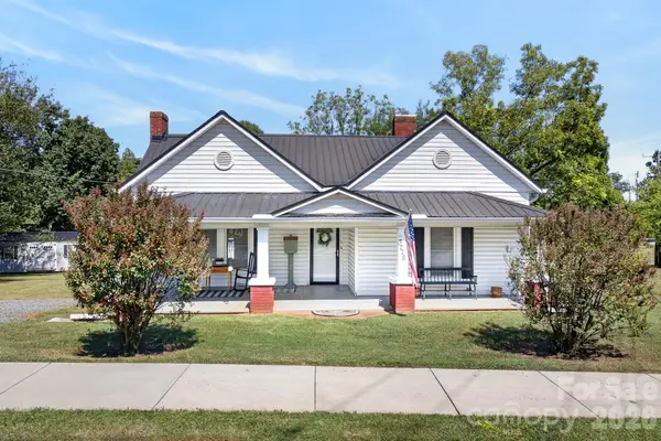 3276 E Calvin Street #1-2, Claremont, NC 28610