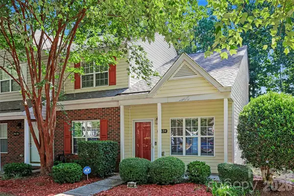 10134 Frosty Lane, Charlotte, NC 28216