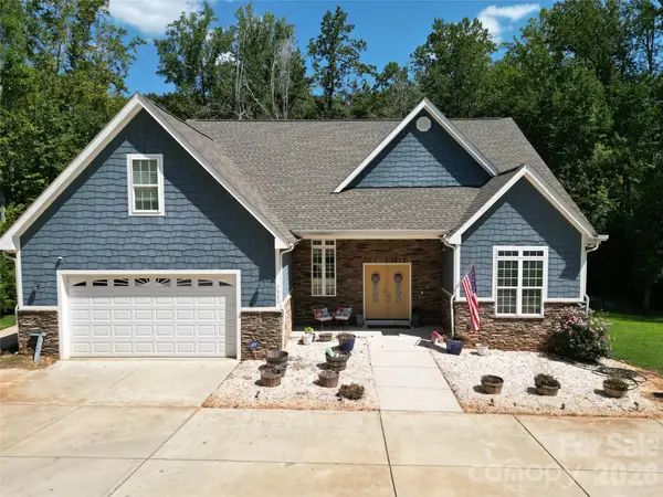 7902 Denbur Drive, Charlotte, NC 28215