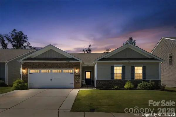 7735 Stonehouse Drive, Gastonia, NC 28056