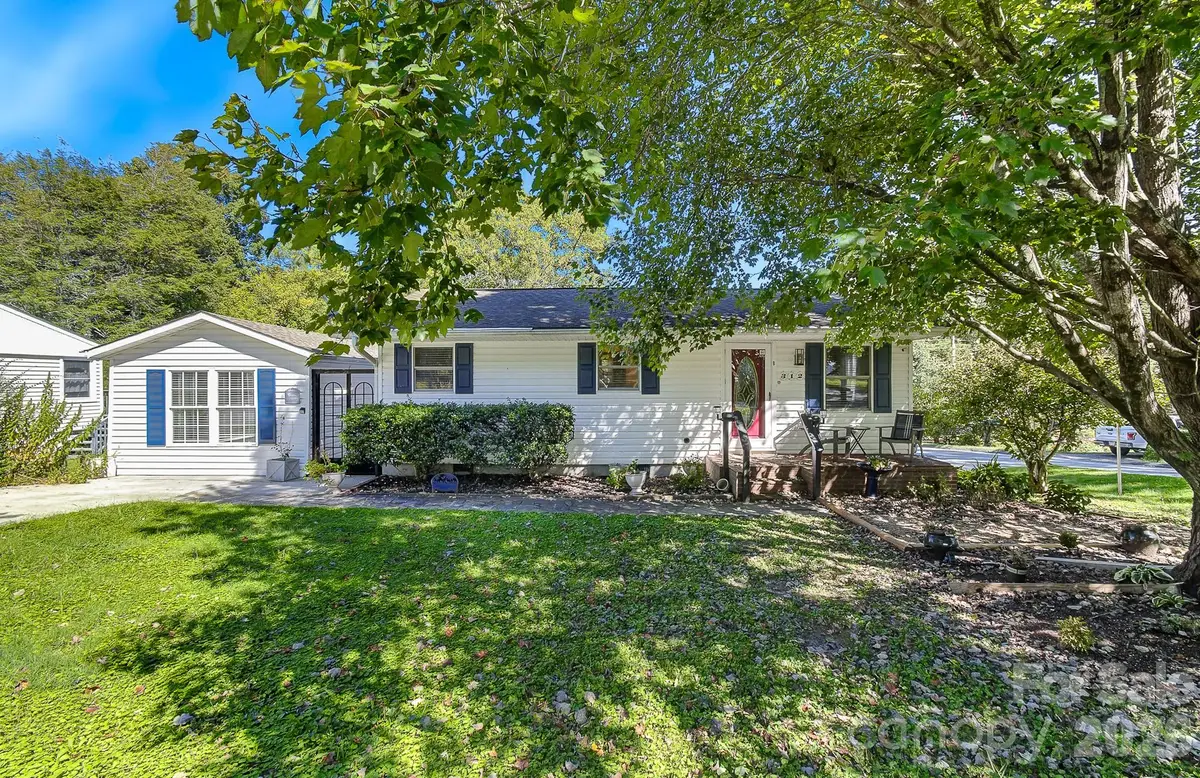 312 Jack Street, Hendersonville, NC 28792 - #1