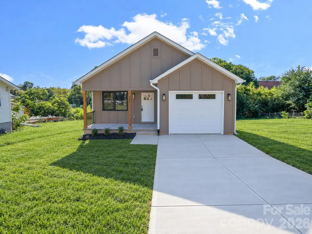 308 N Caldwell Avenue, Newton, NC 28658 - #1