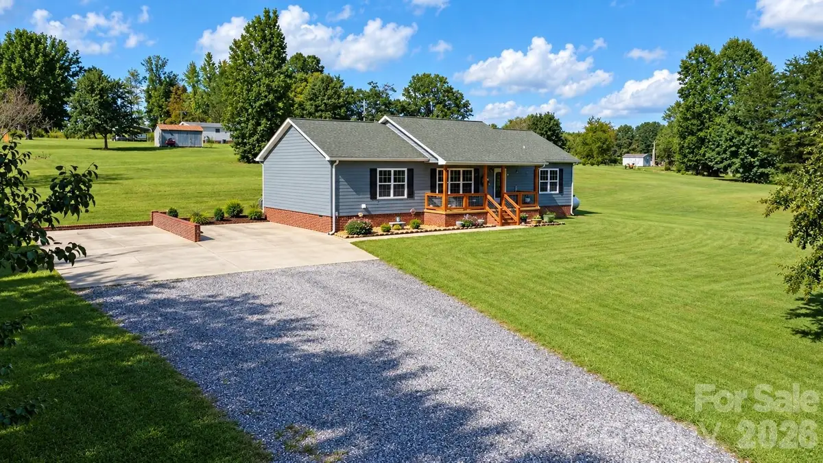 1046 Edgemont Terrace, Morganton, NC 28655 - #1