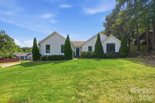12632 Sulgrave Drive, Huntersville, NC 28078