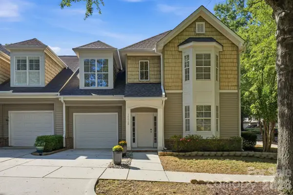 18810 Cloverstone Circle, Cornelius, NC 28031
