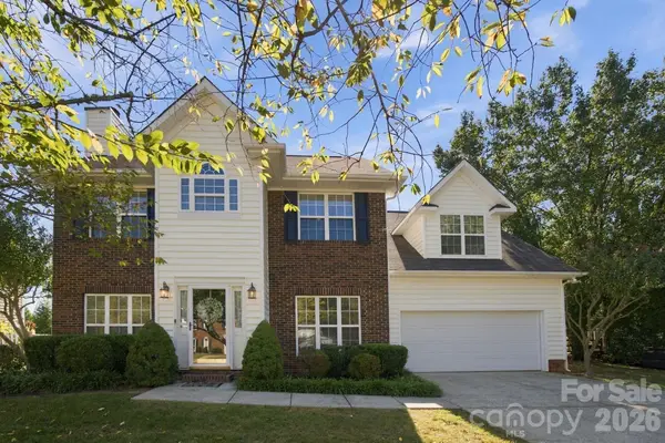 2807 Edgebrook Circle, Matthews, NC 28105