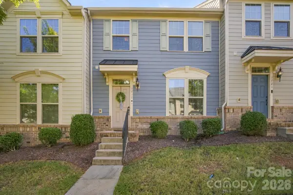 1717 Fleetwood Drive, Charlotte, NC 28208