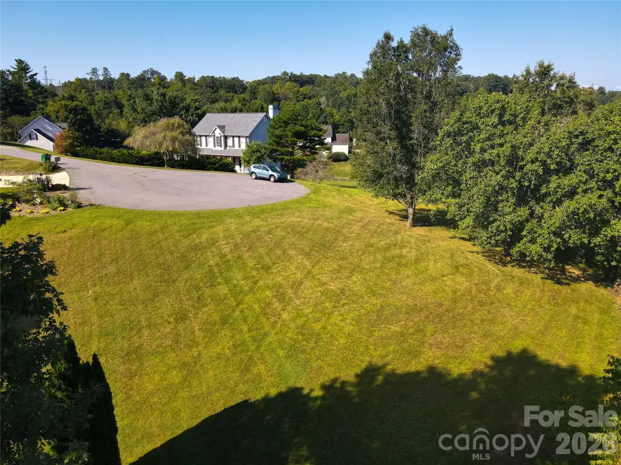 3 Pinebluff Court, Weaverville, NC 28787 - #2