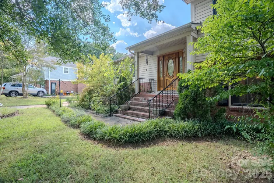 6516 Brynwood Drive, Charlotte, NC 28226 - #2