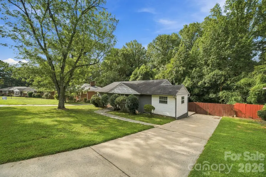 3307 Bonaire Drive, Charlotte, NC 28208 - #2