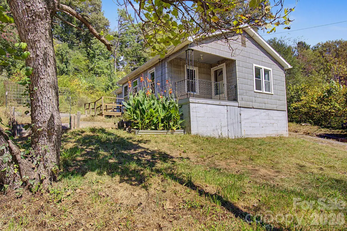 60 Riddle Road, Swannanoa, NC 28778 - #1