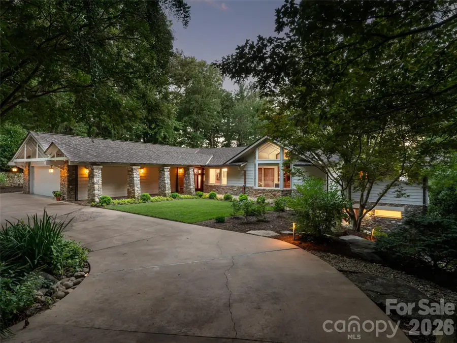 17 Amherst Road, Biltmore Forest, NC 28803 - #2