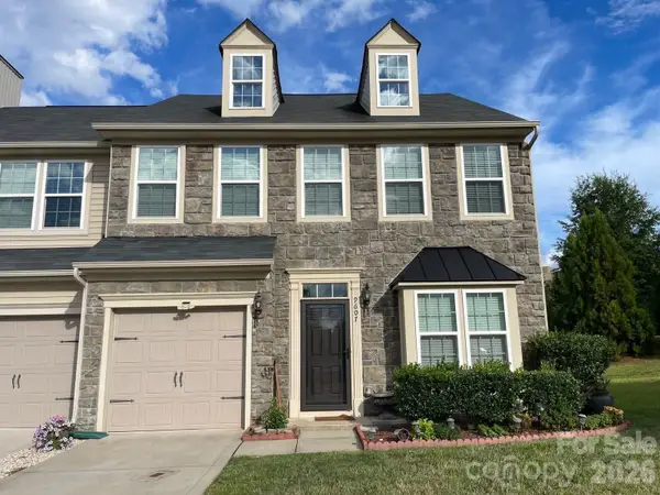 9607 Springholm Drive, Charlotte, NC 28278