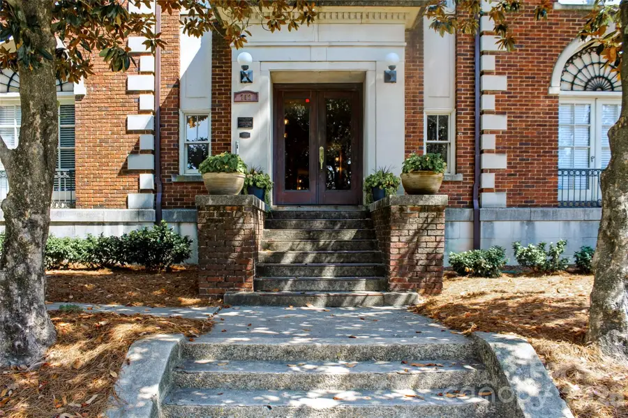 712 Louise Avenue #203, Charlotte, NC 28204 - #2