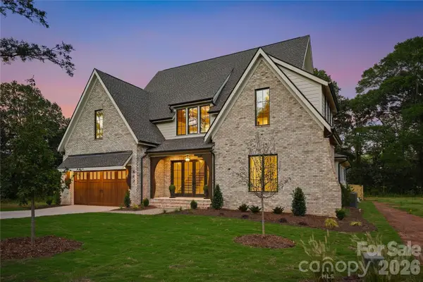 617 Shelton Street, Charlotte, NC 28270