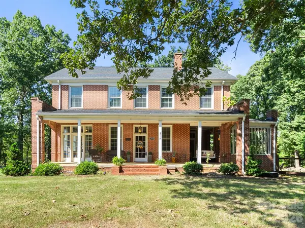 2510 Shelton Avenue, Statesville, NC 28677