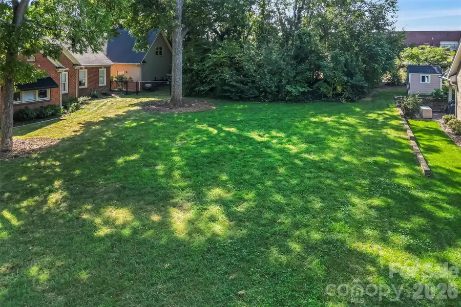 521 1st Avenue Nw, Hickory, NC 28601 - #2