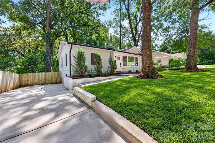 1837 Camp Greene Street, Charlotte, NC 28208 - #2