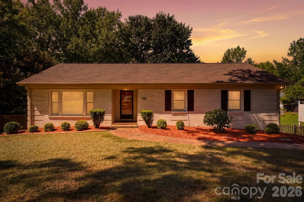 912 Tally Ho Court, Charlotte, NC 28212 - #1