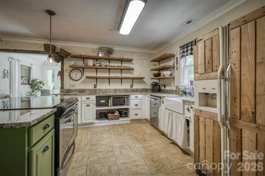 665 Will Robbins Lane, Newland, NC 28657 - #3