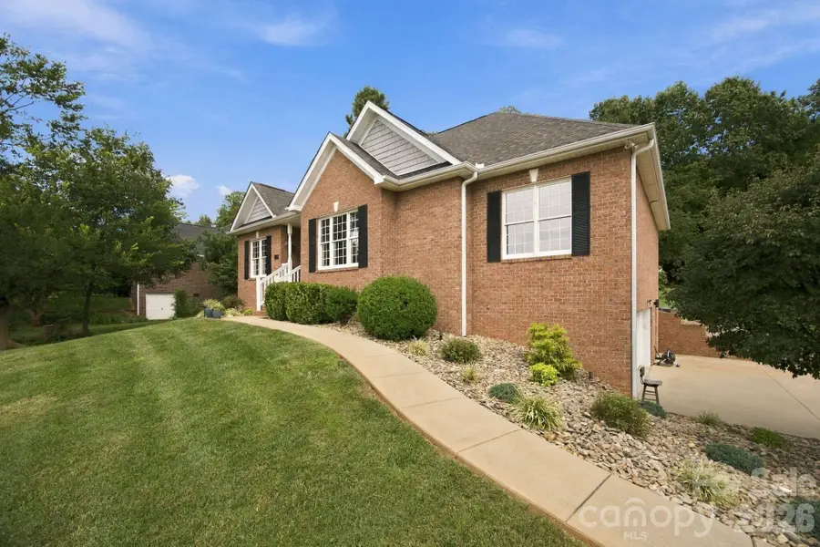1463 Brookstone Drive, Hickory, NC 28602 - #2