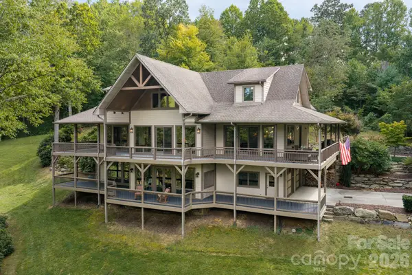 538 Celebration Cove, Clyde, NC 28721