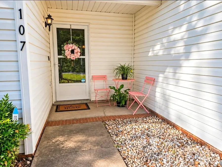 107 E Panther Creek Road, Troutman, NC 28166 - #2