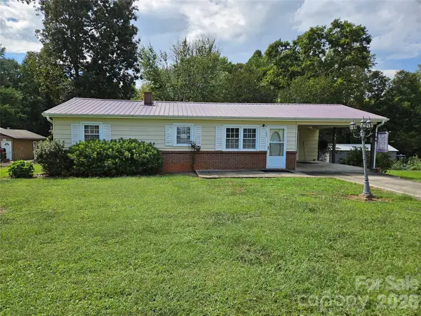 2648 Rose Place, Lenoir, NC 28645