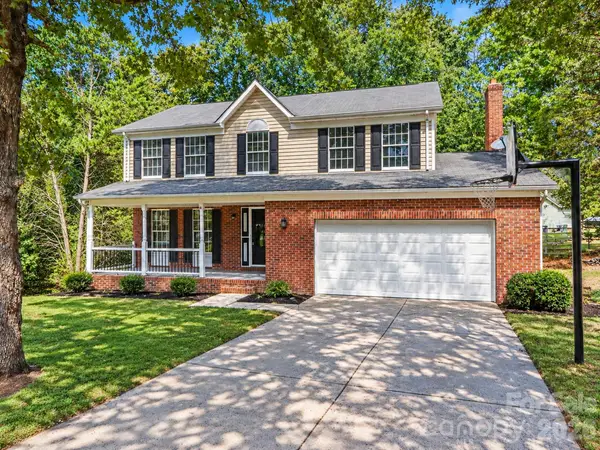 10740 Roxbury Court, Charlotte, NC 28214