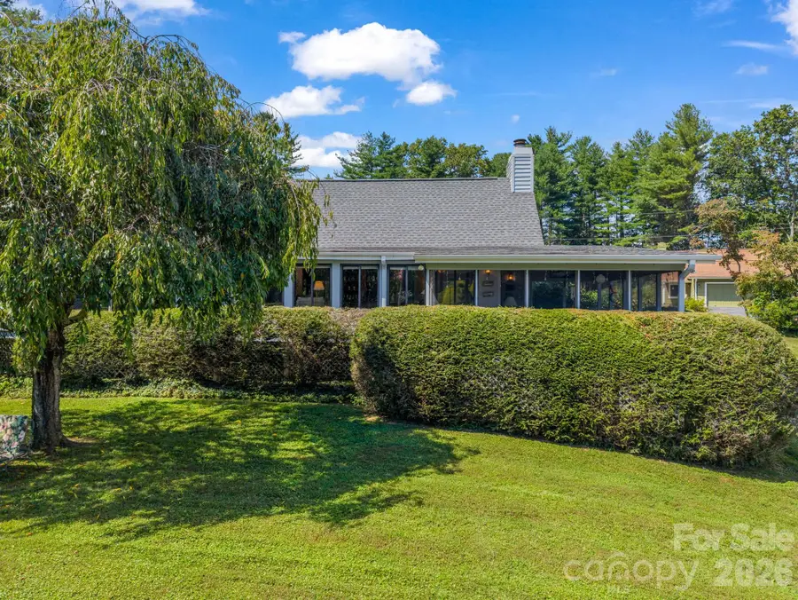 31 Willow Way, Hendersonville, NC 28739 - #2