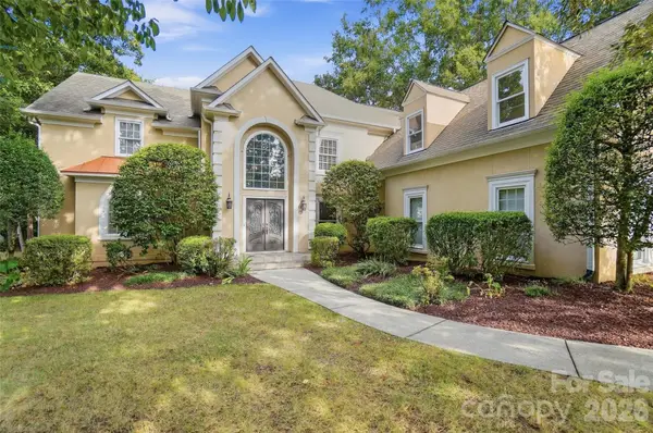 7425 Seton House Lane, Charlotte, NC 28277