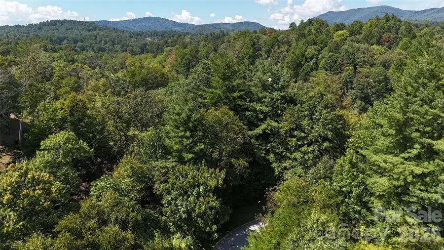 27 Heritage Park Drive, Fairview, NC 28730 - #3