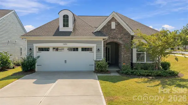 14204 Southbridge Forest Drive, Charlotte, NC 28273