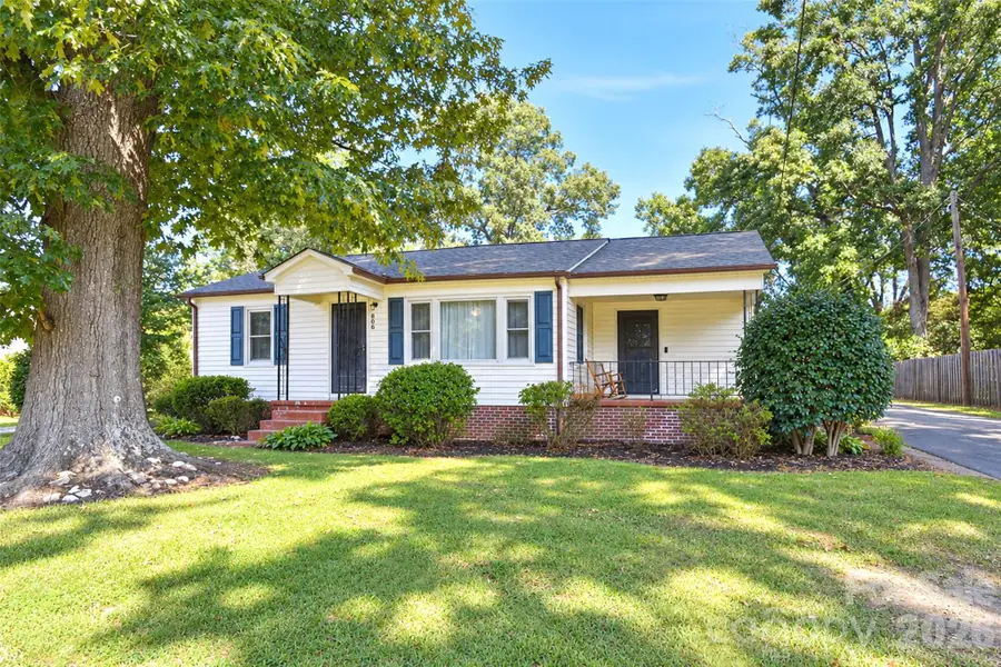 806 Applewood Street, Kannapolis, NC 28081 - #2