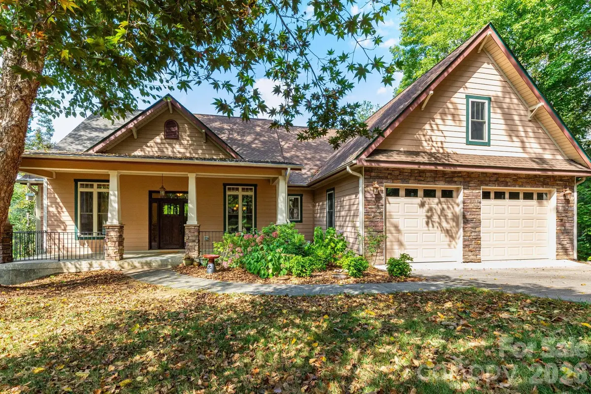 5 Meadowbrook Lane, Weaverville, NC 28787 - #1