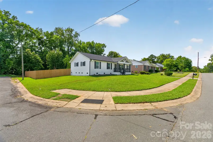 3001 Dalecrest Drive, Charlotte, NC 28269 - #3