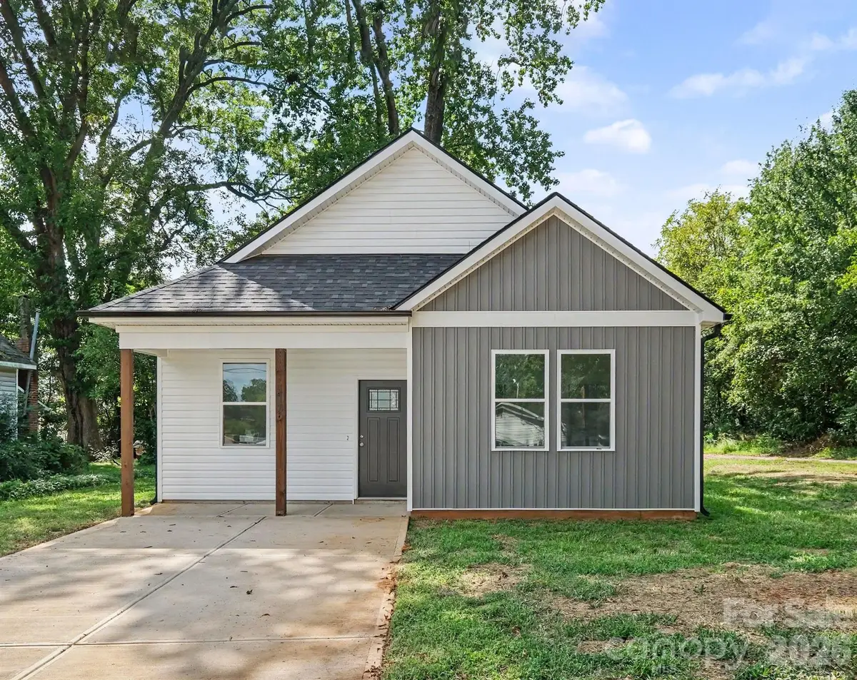 113 W Spencer Street, East Spencer, NC 28039 - #1