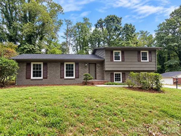 845 Cherokee Place Sw, Lenoir, NC 28645
